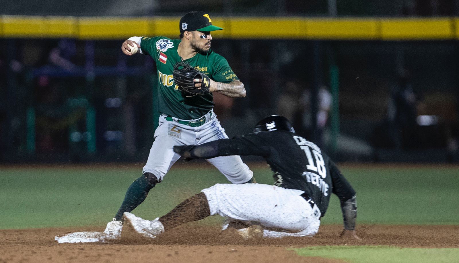 Partido de Leones de Yucatán contra Tijuana en Serie del Rey