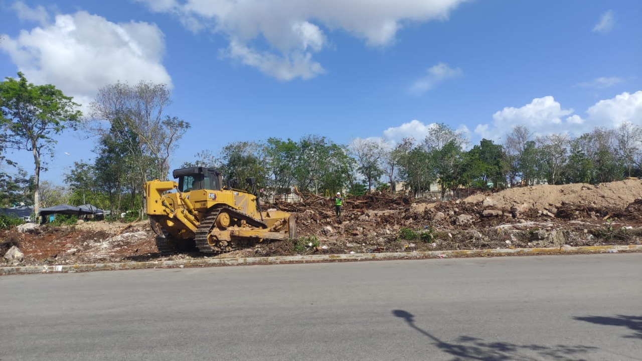 Mantienen avance de obras del Tren Maya en Playa del Carmen