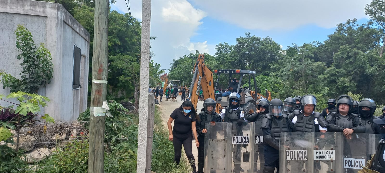 Fracasa intento de desalojo en Tulum