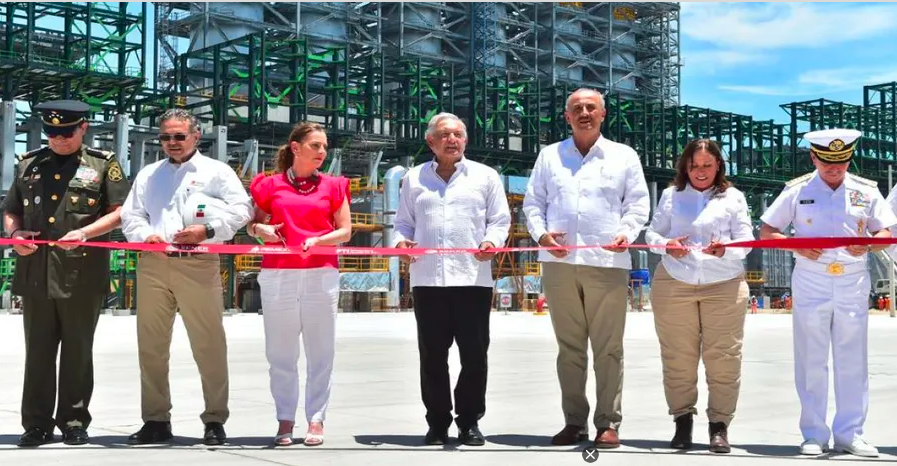 AMLO inaugura Dos Bocas