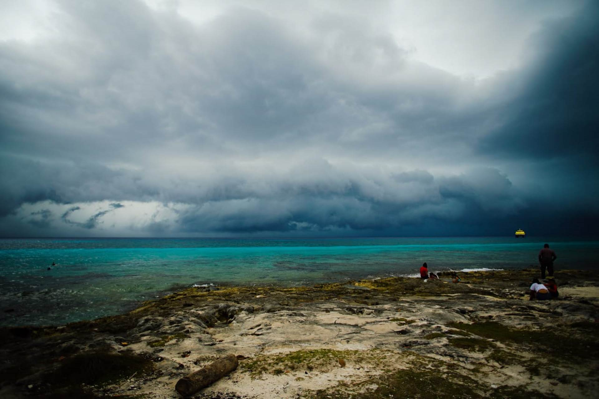 Tormenta y huracanes