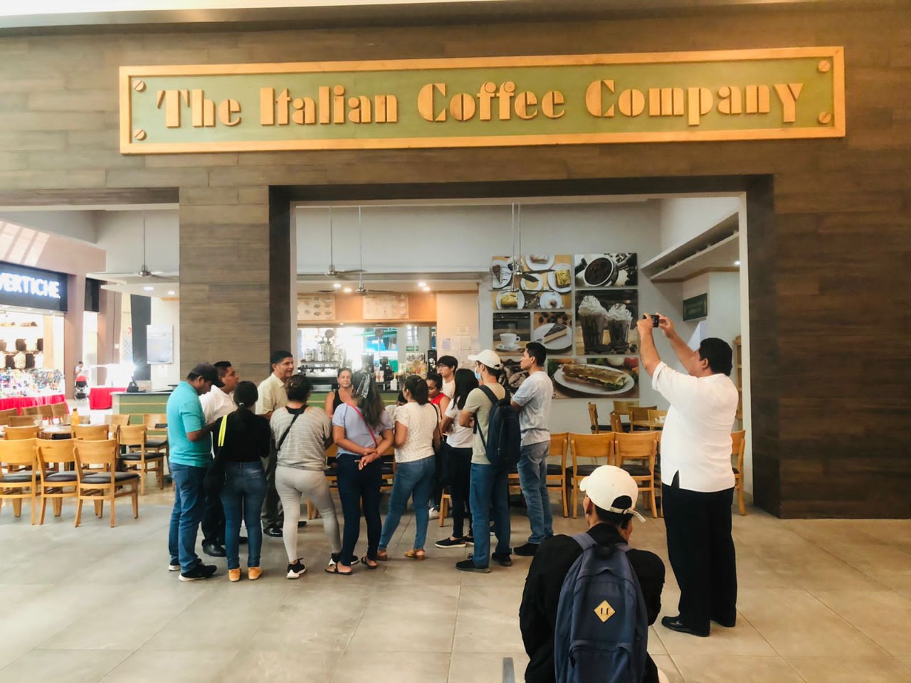 Quería sacar casa con su crédito Infonavit, pero le informaron que Italian  Coffee le da de baja cada tres meses -