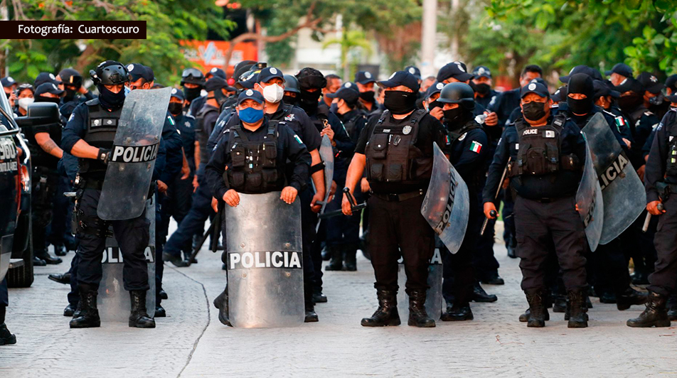 Policia Cancun