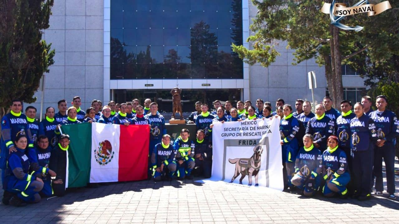 Parte equipo mexicano hacia Turquía para ayudar en labores de rescate tras terremoto