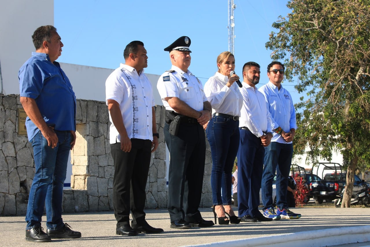 Reconoce y dignifica Lili Campos a policías de Solidaridad