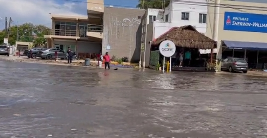 Cae diluvio esta trade en Cancún