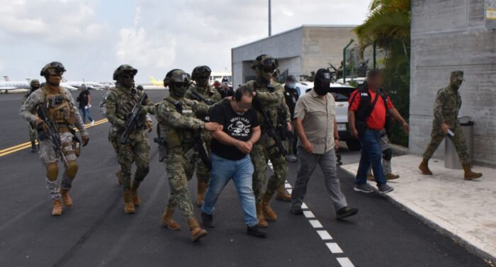 Detienen a ‘El 15′, presunto jefe de plaza del Cártel de Sinaloa en Cancún