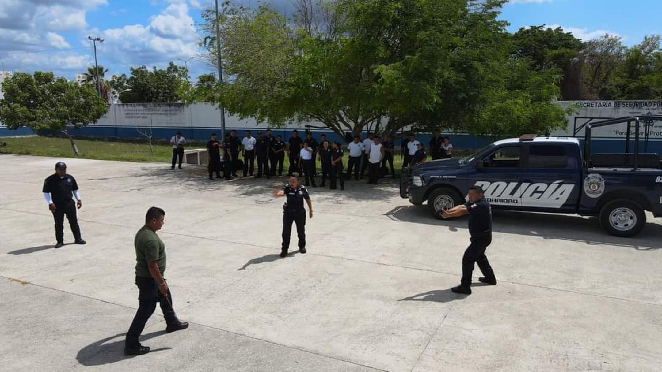 Policías Playa del Carmen toman curso